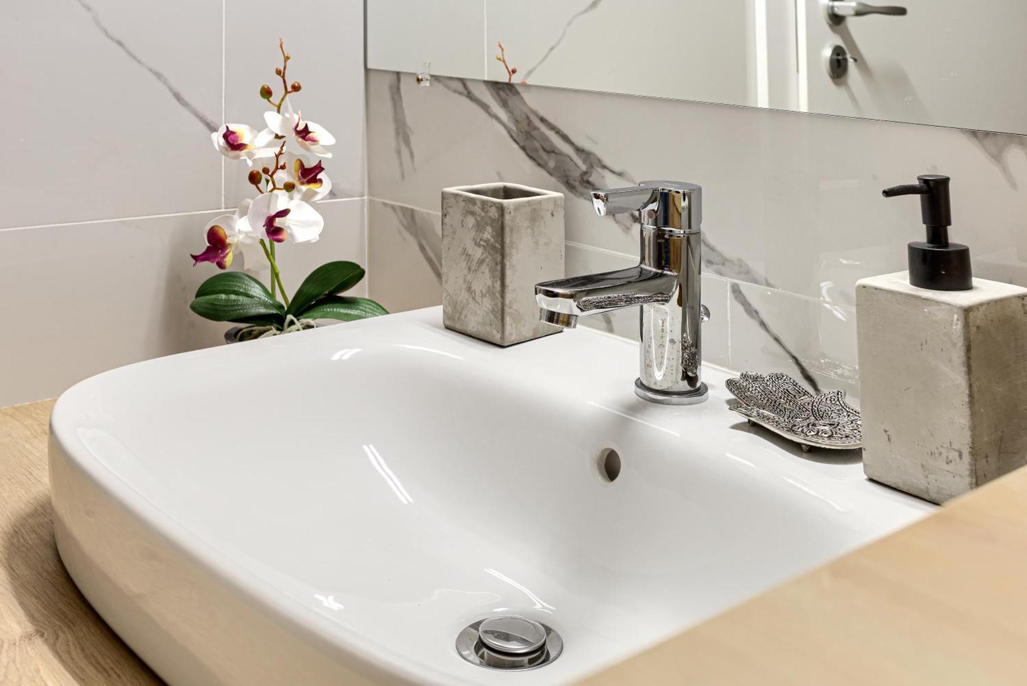 Ari Navy Apartment - High-End Residence Arad Ngoại thất bức ảnh